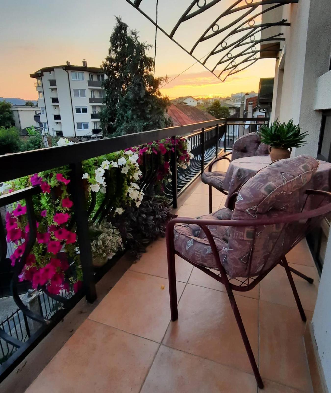 Appartement Nova Dom à Banja Luka Extérieur photo