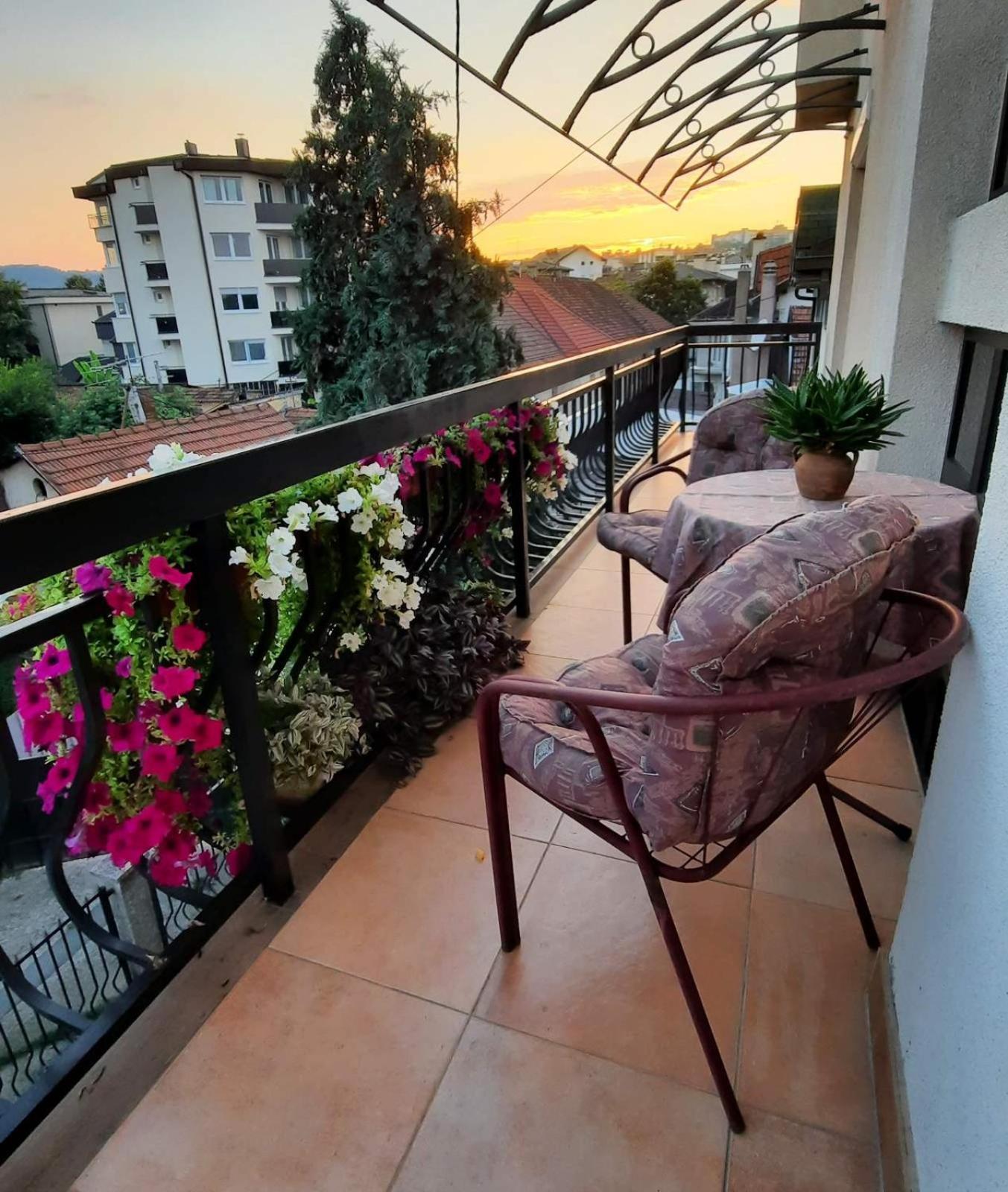 Appartement Nova Dom à Banja Luka Extérieur photo